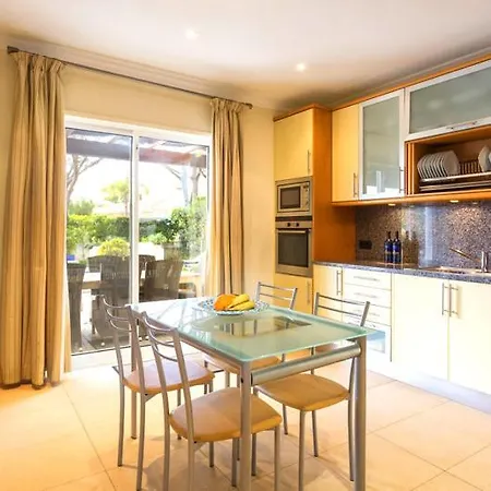 فيلة Vale Do Garrao Sleeps 8 With Pool Air Con And Wifi فالي دو لوبو